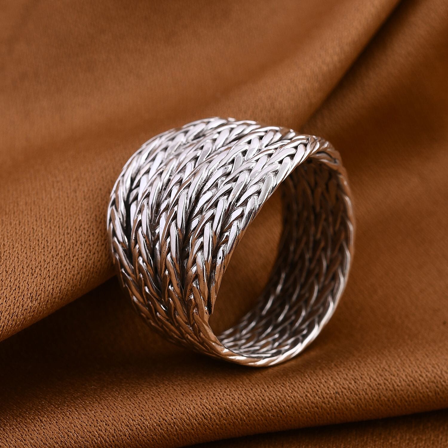 Ring in Sterling Silver (Size 5.5) 8.10 Grams