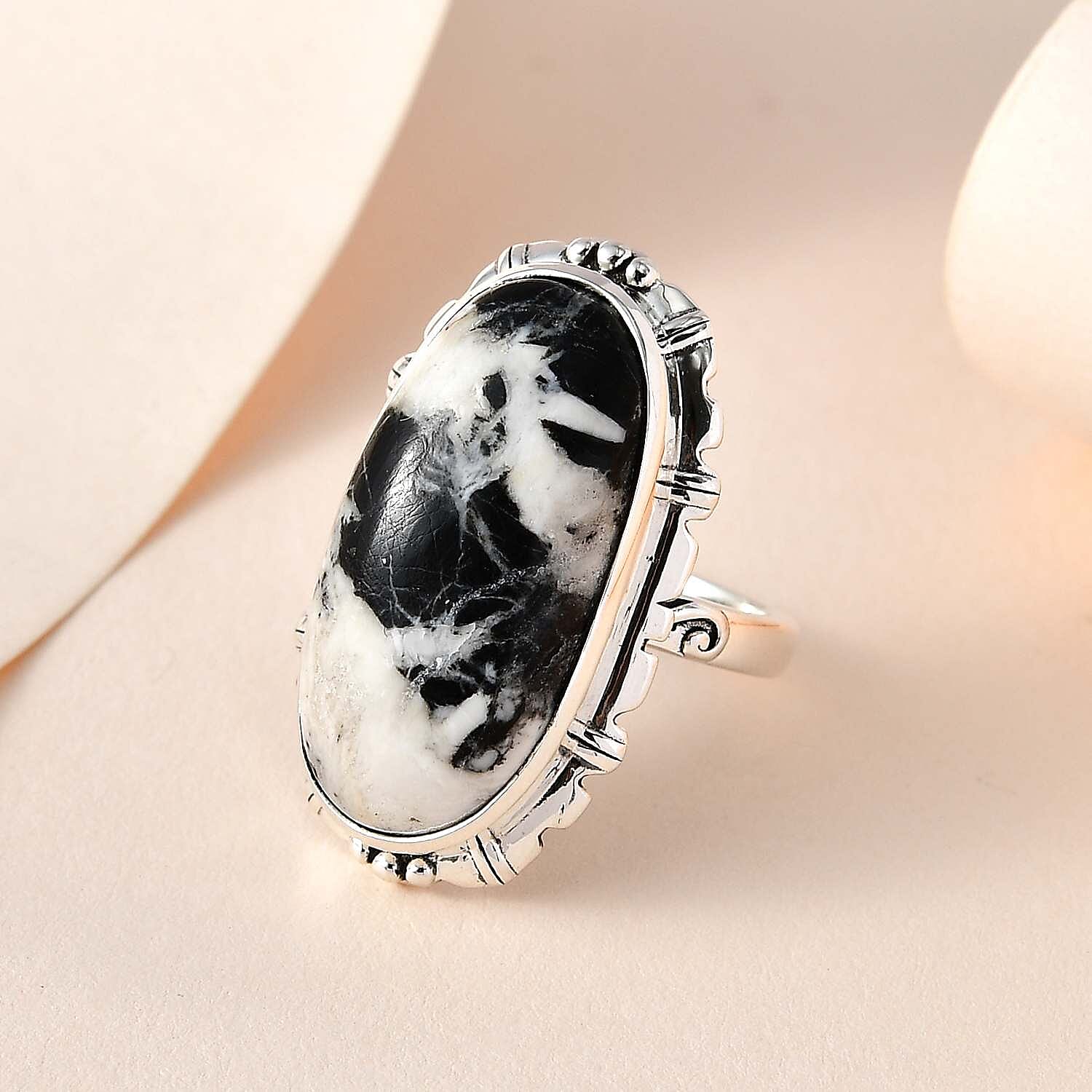Artisan Crafted White Buffalo Ring in Sterling Silver (Size 10.0) 15.15 ctw