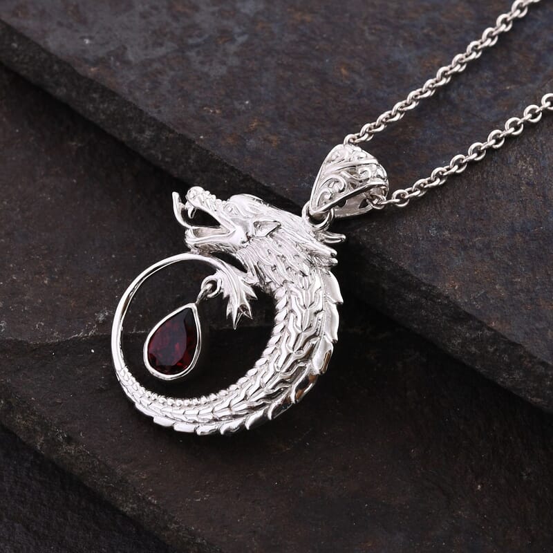 Red Garnet 1.65 ctw Pendant in Sterling Silver