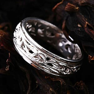 Leaf Ring in Sterling Silver (Size 9)