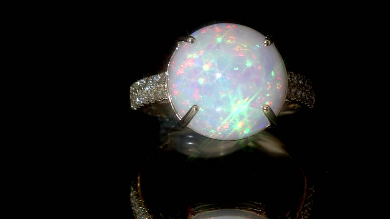 Certified & Appraised Luxoro 14K Yellow Gold AAA Ethiopian Welo Opal and G-H I2 White Diamond Ring 6.10 ctw