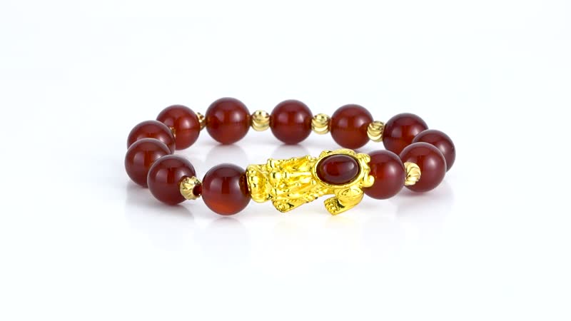 Pixiu Feng Shui Red Agate 9-10mm Beaded Bracelet in Goldtone (6.50-7.00In) 90.80 ctw