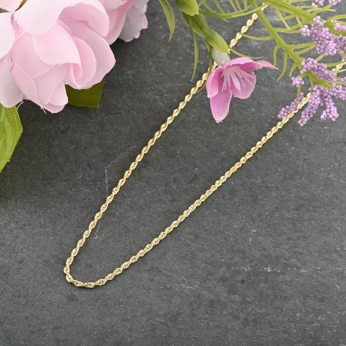 10K Yellow Gold 1.5mm Rope Chain Necklace 18 Inches 1.30 Grams image number 1