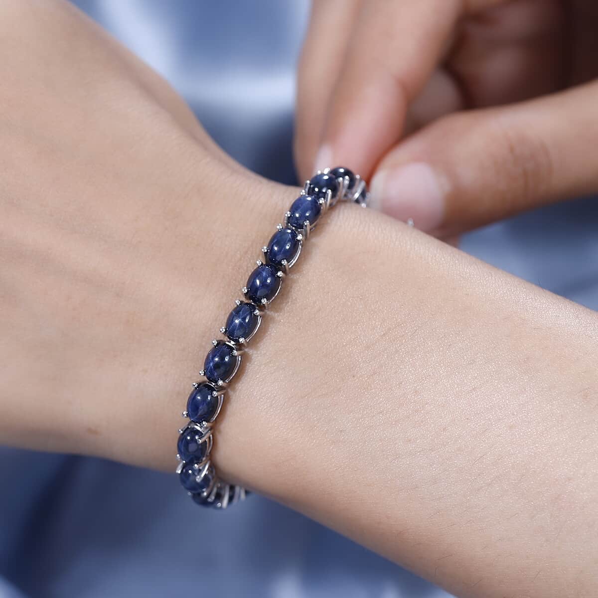 Blue Star Sapphire (DF) Tennis Bracelet in Platinum Over Sterling Silver (6.50 In) 28.50 ctw image number 2