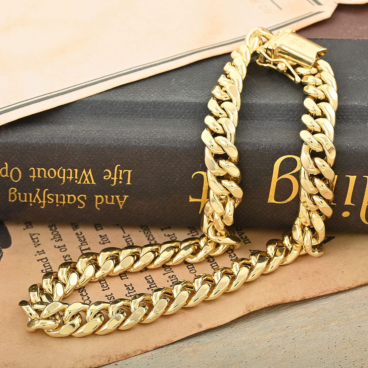 10K Yellow Gold 6.7mm Miami Cuban Chain Bracelet (9.00 In) 12.85 Grams image number 1