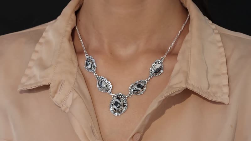 Artisan Crafted White Buffalo Necklace 18-20 Inches in Sterling Silver 20.15 ctw