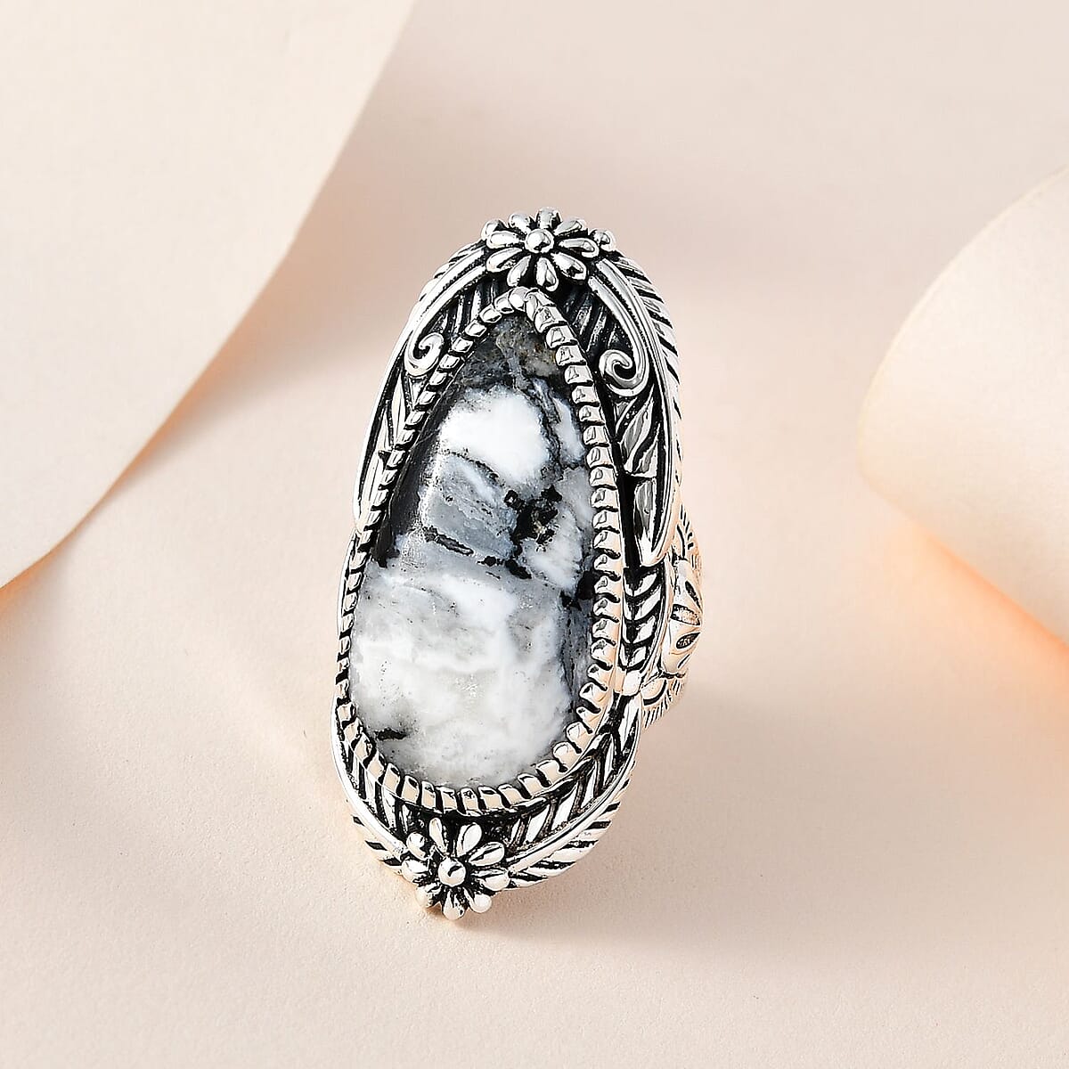 One Time Only Artisan Crafted White Buffalo Solitaire Ring in Sterling Silver (Size 10.0) 23.25 ctw image number 1