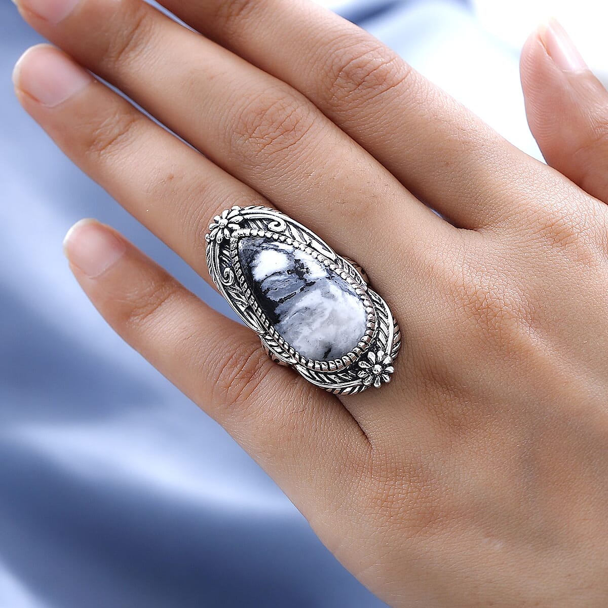 One Time Only Artisan Crafted White Buffalo Solitaire Ring in Sterling Silver (Size 10.0) 23.25 ctw image number 2