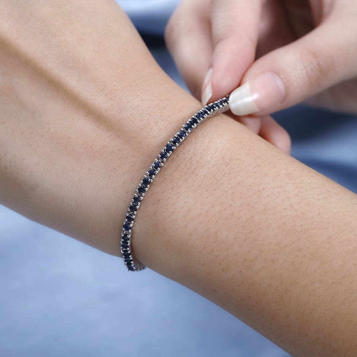 Karis Blue Sapphire Tennis Bracelet in Platinum Bond (8.00 In) 6.40 ctw image number 2