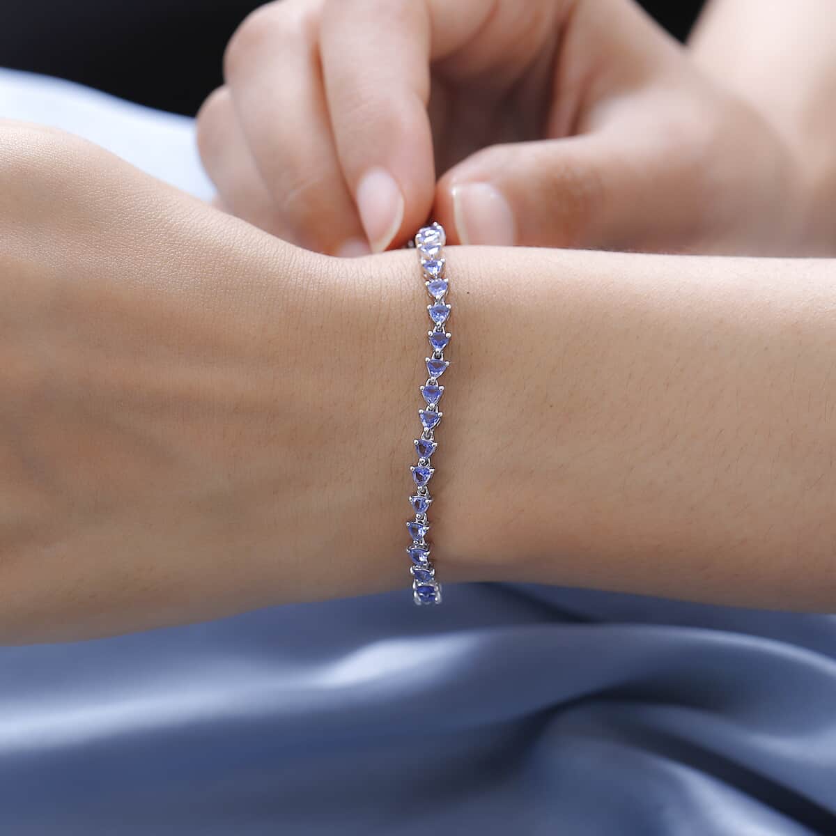 Tanzanite Tennis Bracelet in Platinum Over Sterling Silver (6.50 In) 3.75 ctw image number 2