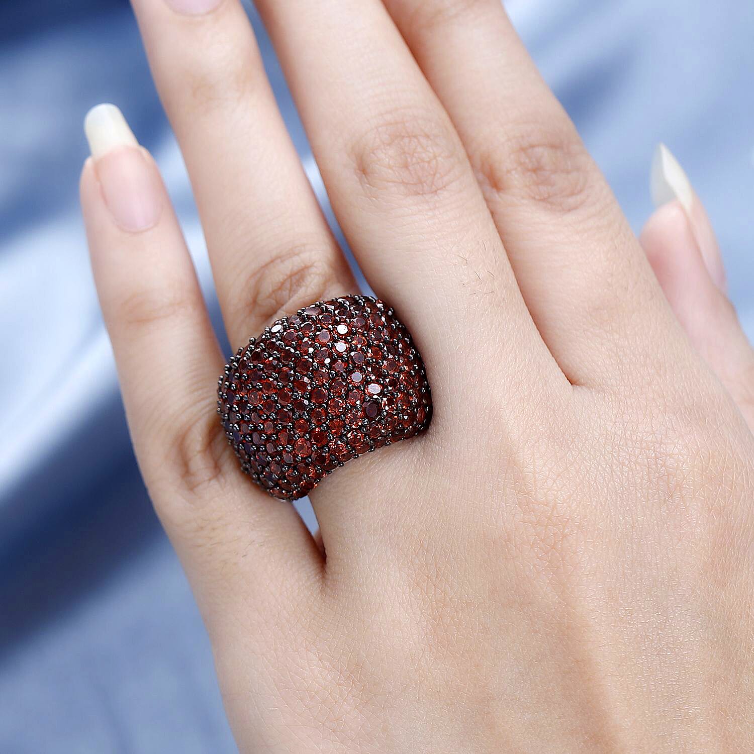  Mozambique Garnet Dome Ring in Platinum Over Sterling Silver (Size 10.0) 8.35 ctw (Del. in 7-10 Days)