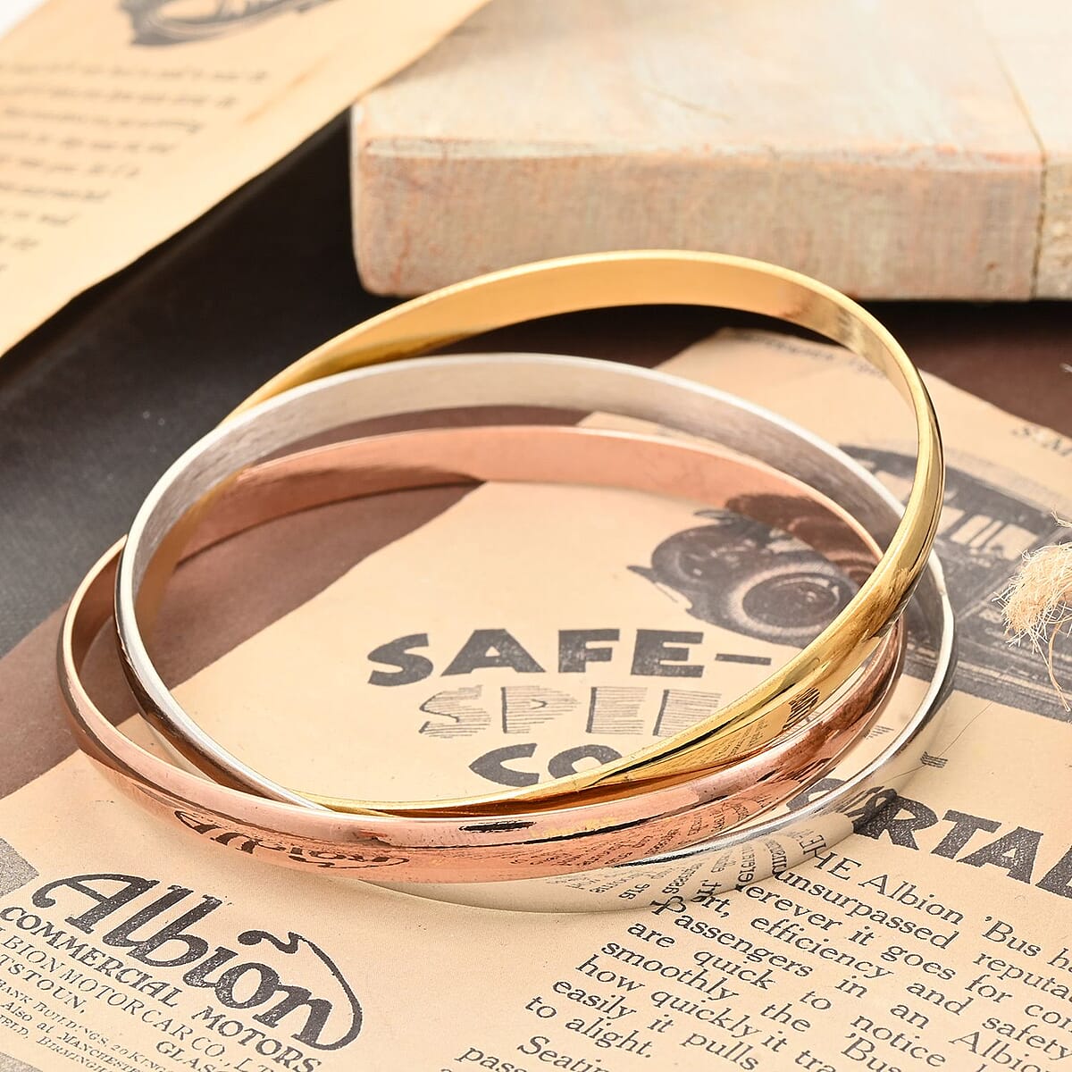 Bangle Bracelet (8.00In) in ION Plated YG, RG and Stainless Steel image number 1