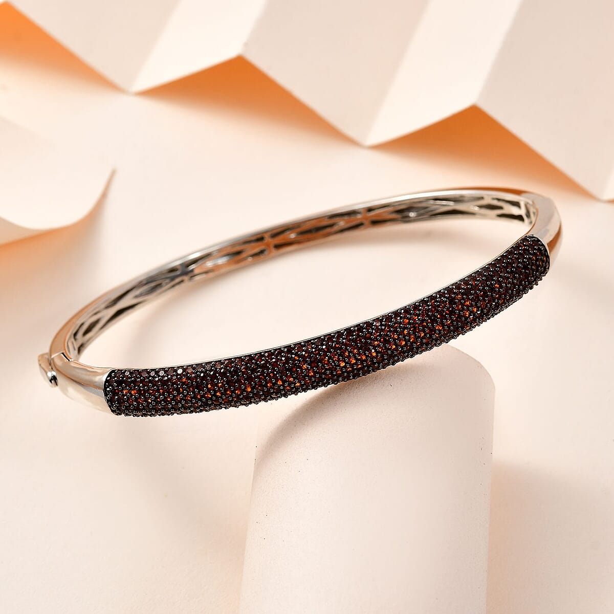 Mozambique Garnet Dome Bangle Bracelet in Platinum Over Sterling Silver (7.25 In) 3.85 ctw image number 1