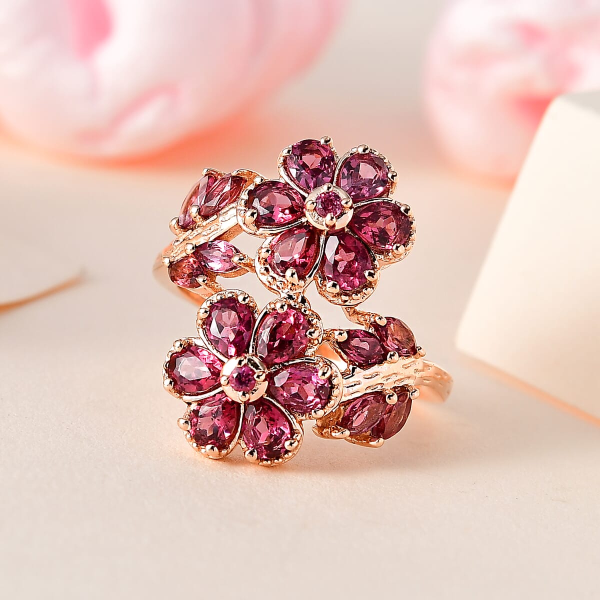 Tanzanian Rhodolite Garnet Floral Bypass Ring in Vermeil Rose Gold Over Sterling Silver (Size 5.0) 3.15 ctw image number 1
