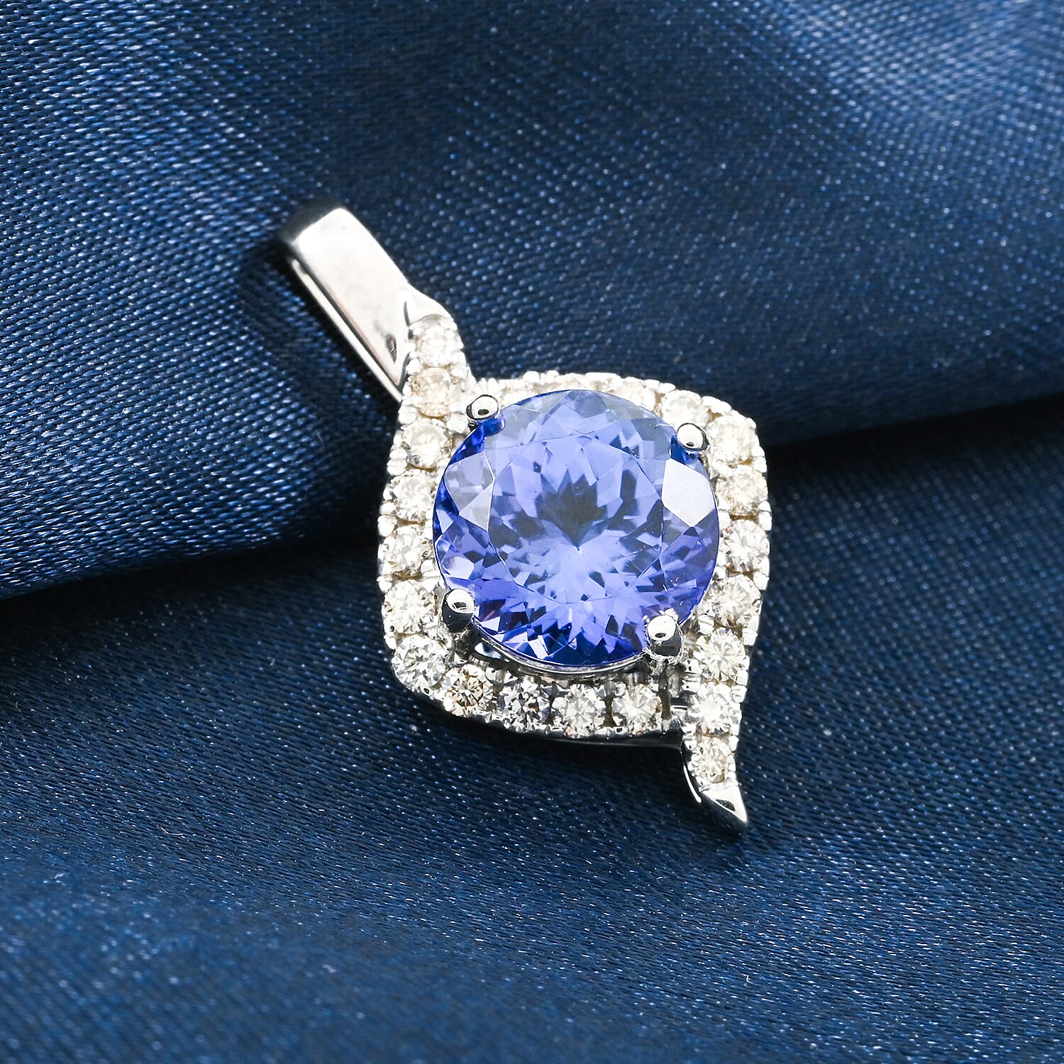 Certified & Appraised Luxoro 14K White Gold AAA Tanzanite and G-H I2 Diamond Pendant 3.10 ctw