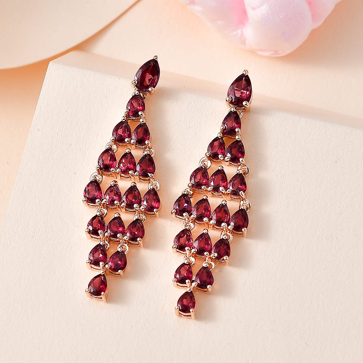 Tanzanian Rhodolite Garnet Dangling Earrings in Vermeil Rose Gold Over Sterling Silver 7.00 ctw image number 1