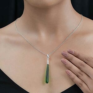 Green Tourmaline Quartz 7.50 ctw Pendant in Sterling Silver