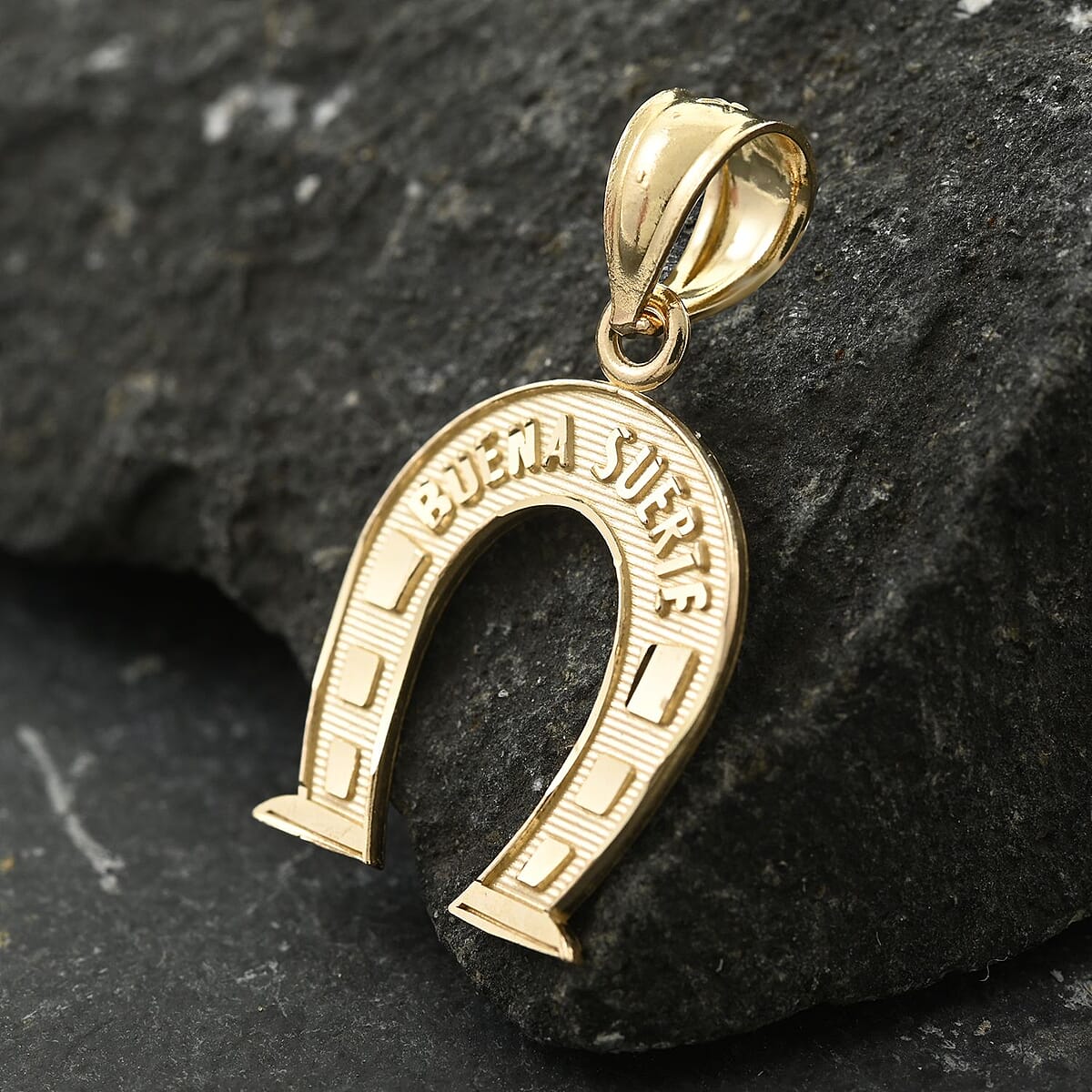 Made in America 10K Yellow Gold Horseshoe Pendant 0.90 Grams image number 1