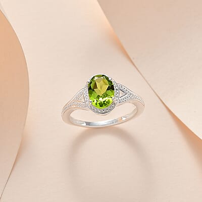 Peridot Solitaire Ring in Sterling Silver (Size 11.0) 1.25 ctw