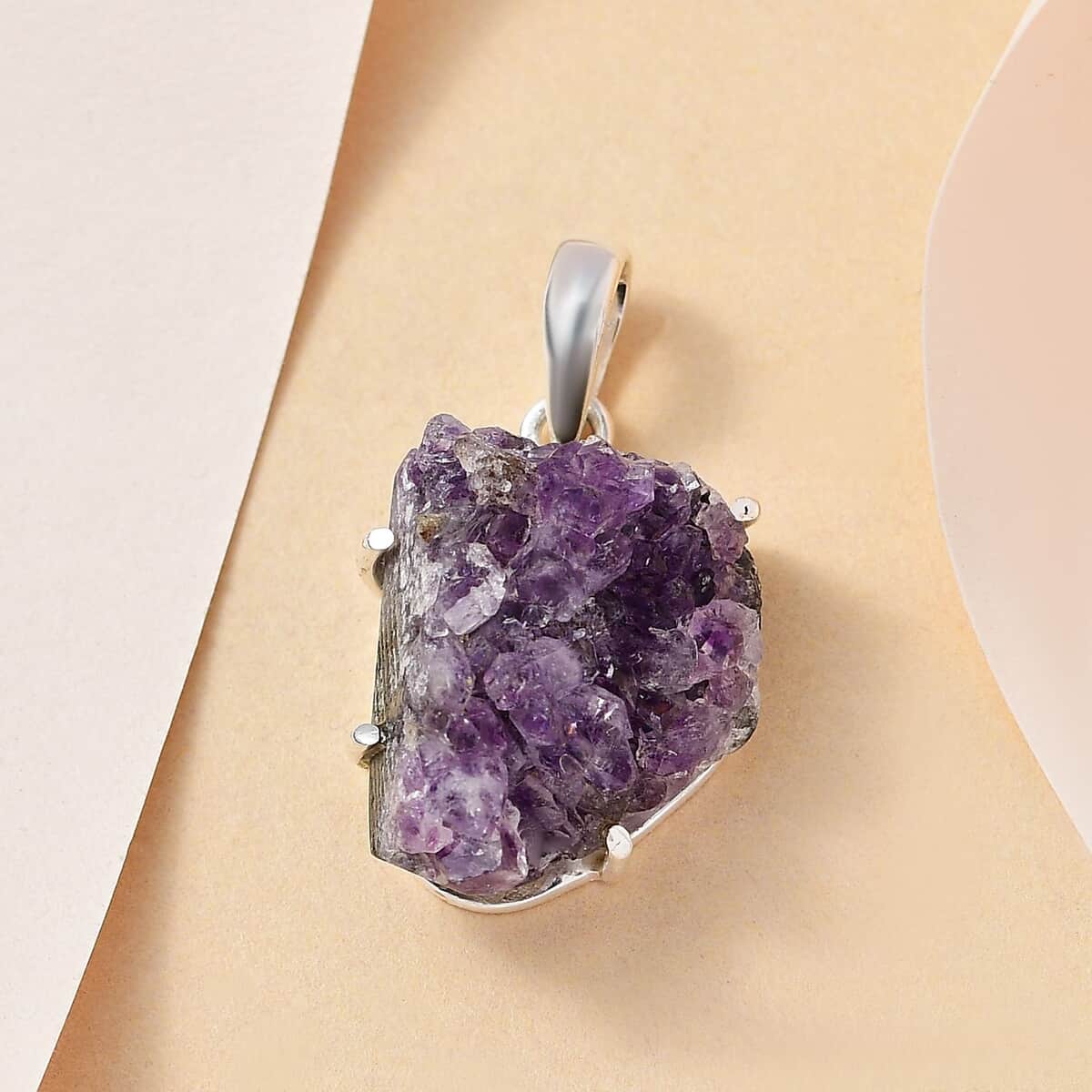 Rough Cut Geode Amethyst 33.75 ctw Pendant in Sterling Silver image number 3