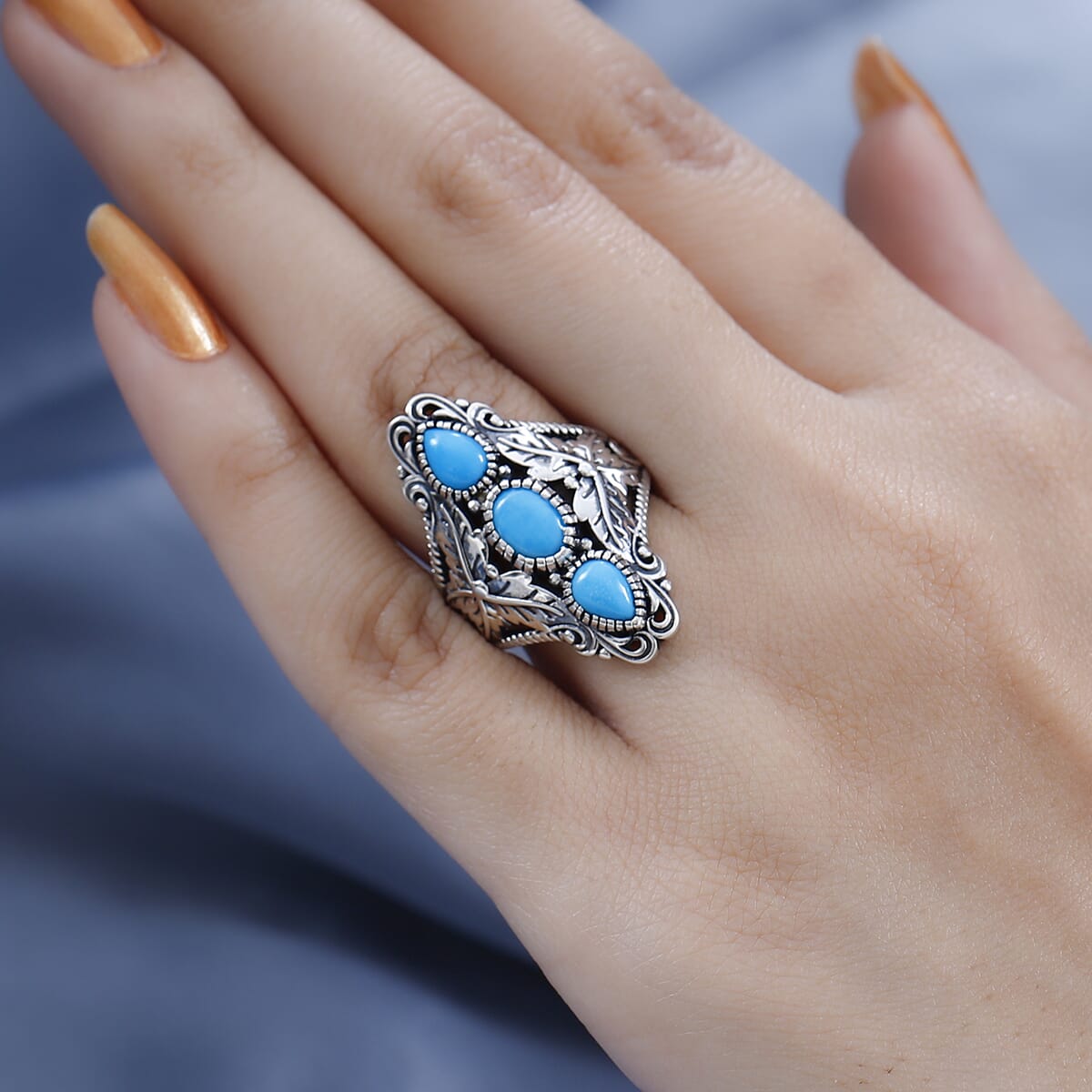 Artisan Crafted Premium Sleeping Beauty Turquoise 3 Stone Ring in Sterling Silver (Size 10.0) (Del. in 3-5 Days) 2.15 ctw image number 2