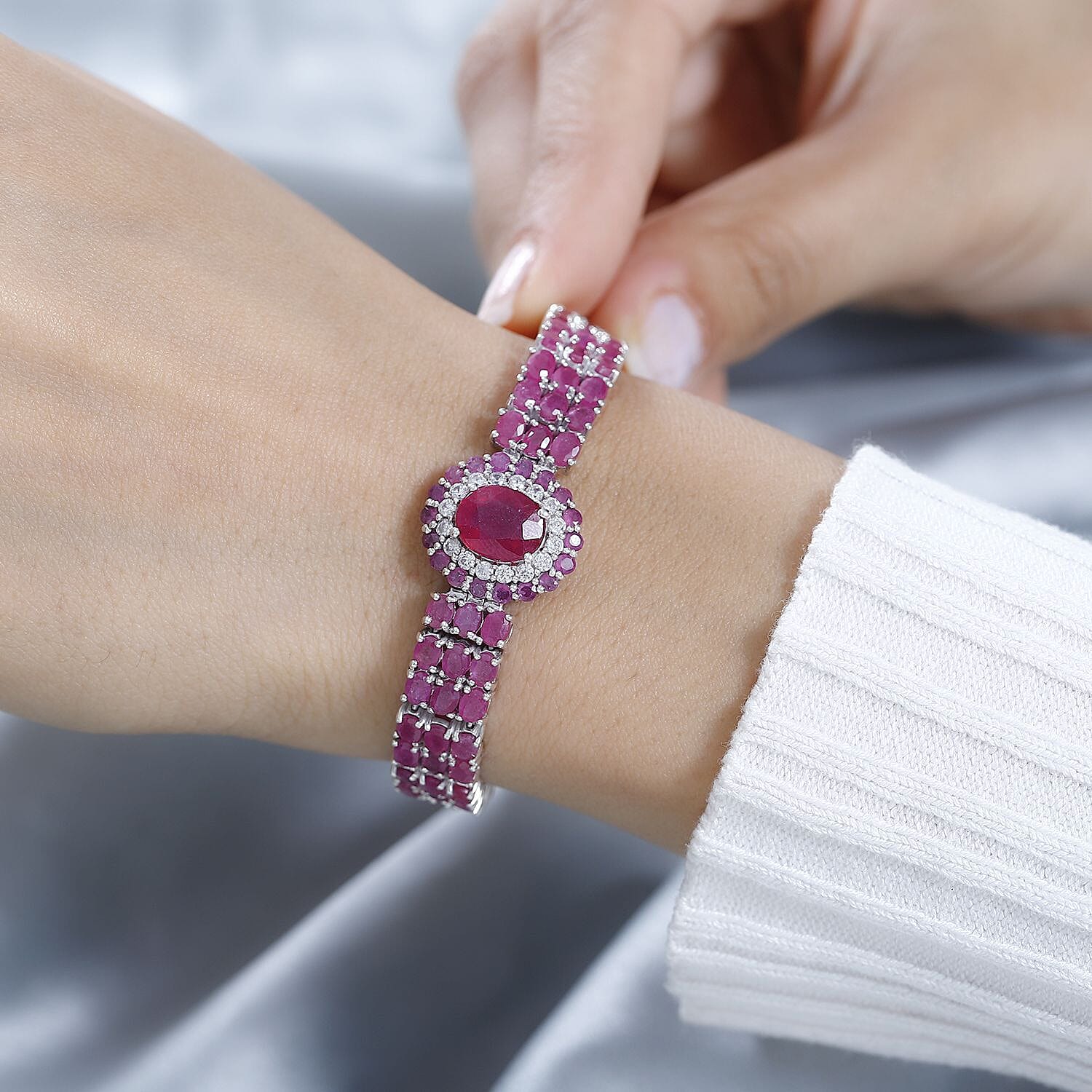 Niassa Ruby (FF) and White Zircon Bracelet in Platinum Over Sterling Silver (7.25 In) 16.10 ctw