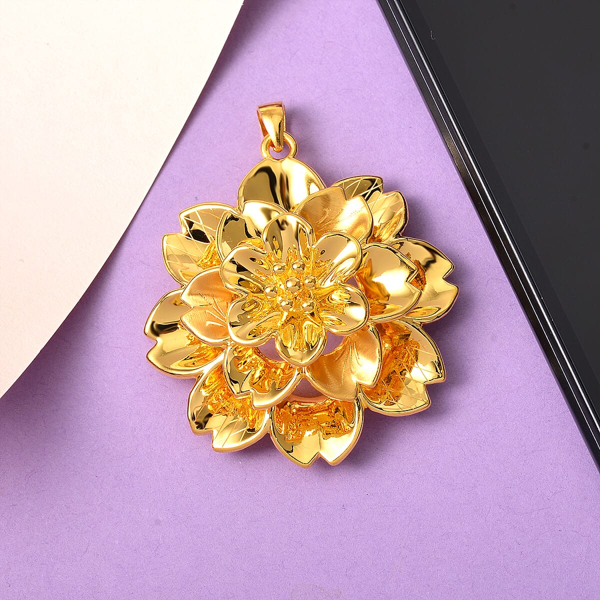 24K Yellow Gold Electroform Floral Pendant 8.55 Grams image number 1