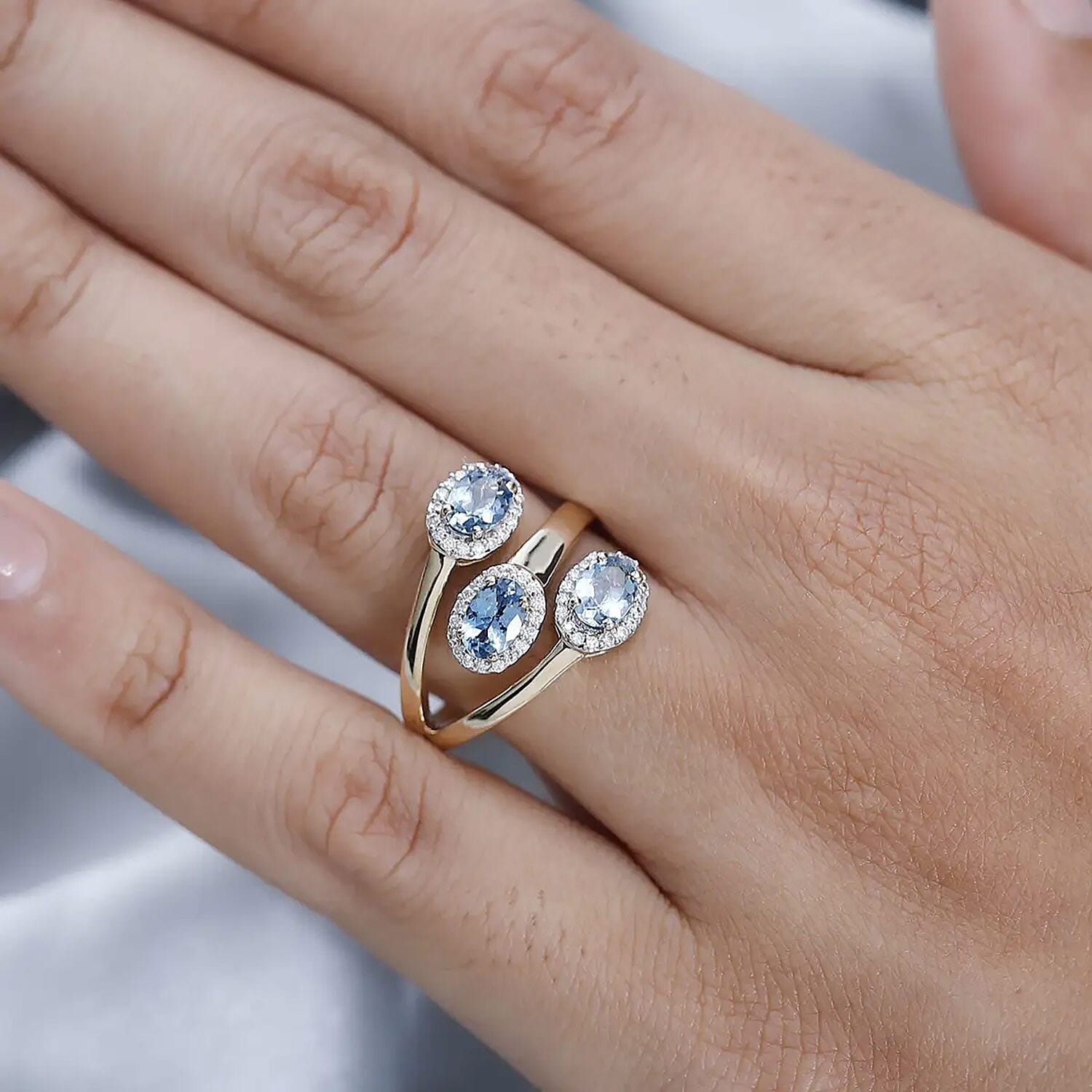 Luxoro 10K Yellow Gold AAA Santa Maria Aquamarine, Moissanite Ring (Size 5.0) (4.35 g) 1.40 ctw