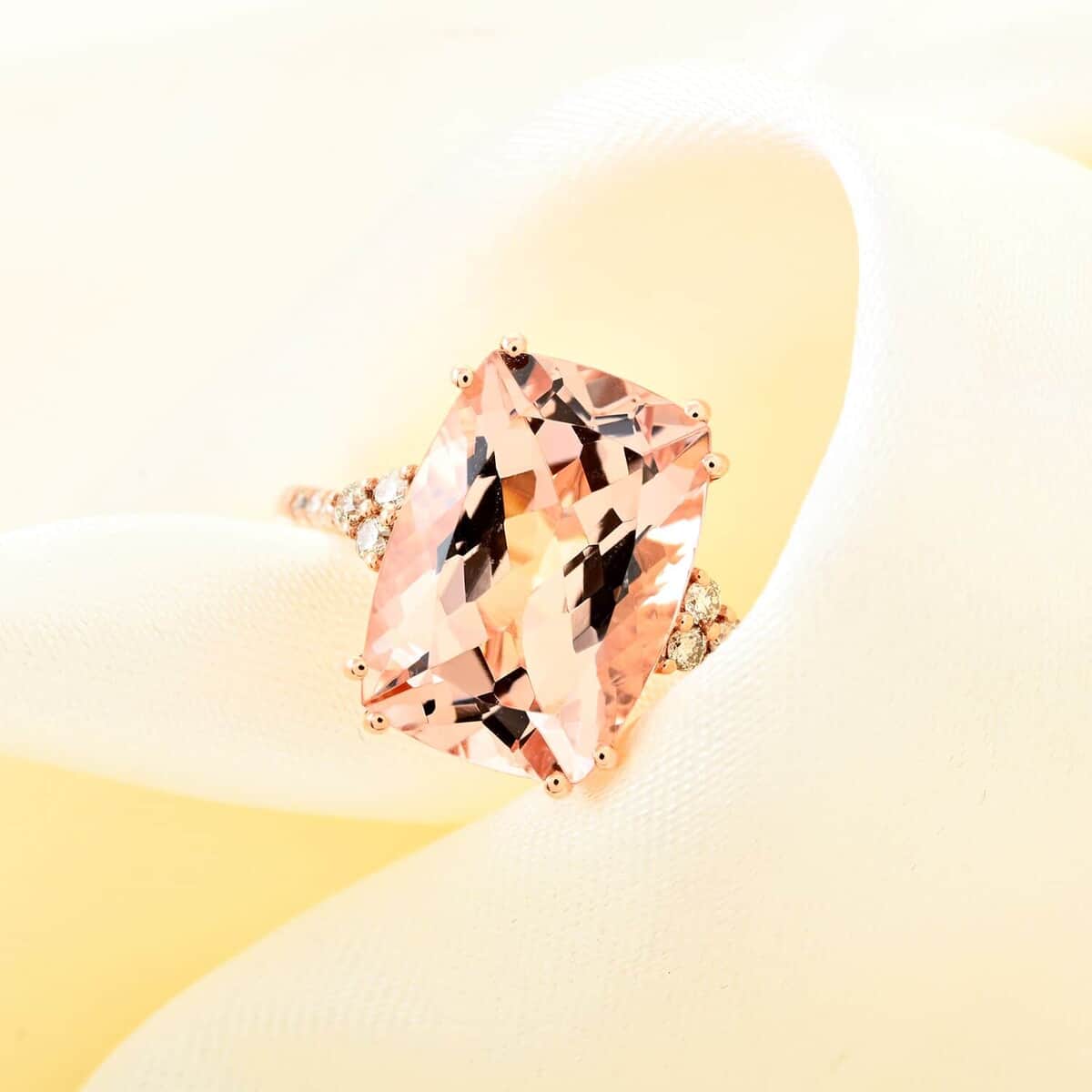 Certified & Appraised Luxoro 14K Rose Gold AAA Marropino Morganite and I2 Diamond Ring 6.70 ctw image number 1