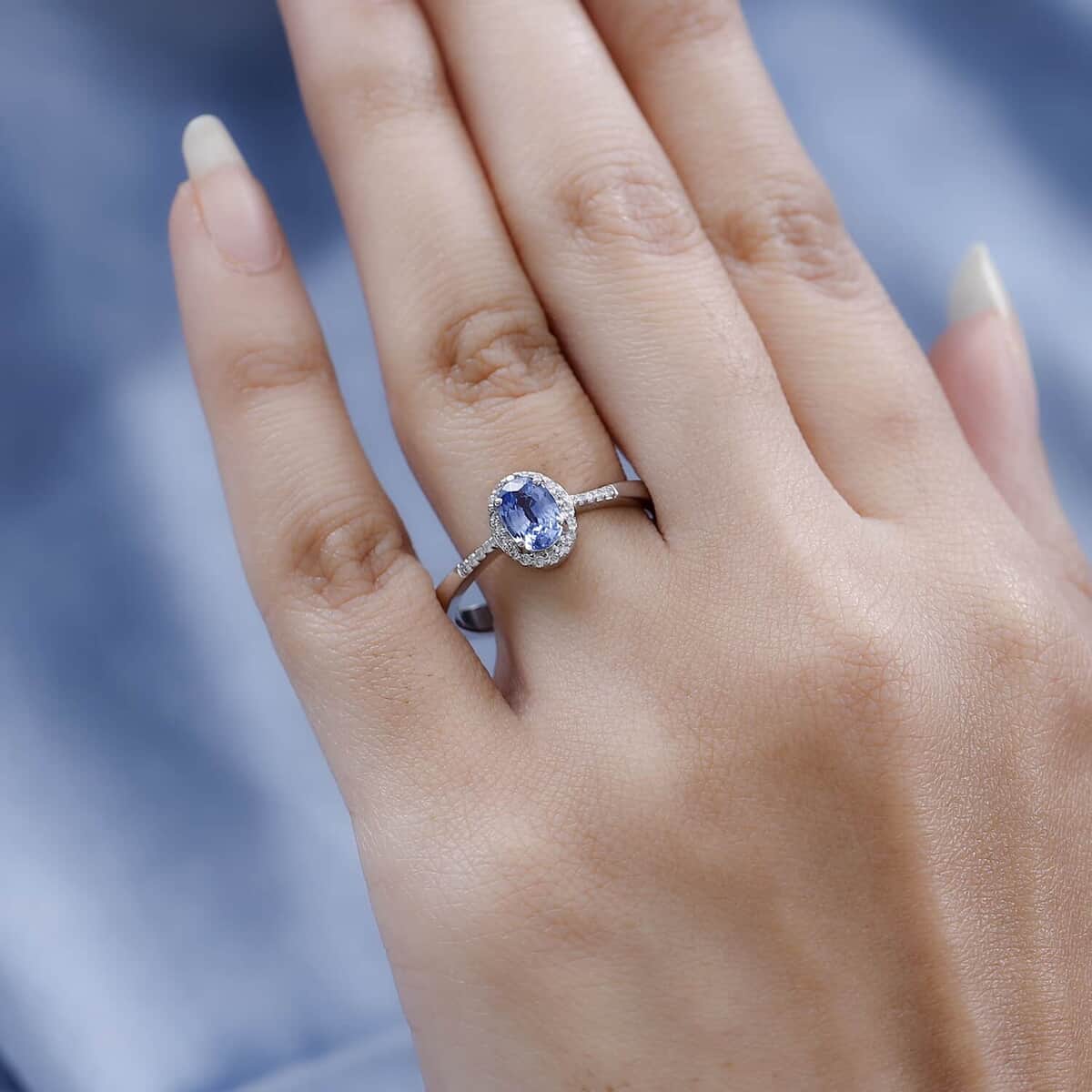 Luxoro 10K White Gold Premium Ceylon Blue Sapphire and G-H I3 Diamond Ring 1.15 ctw (Del. in 7-10 Days) image number 2