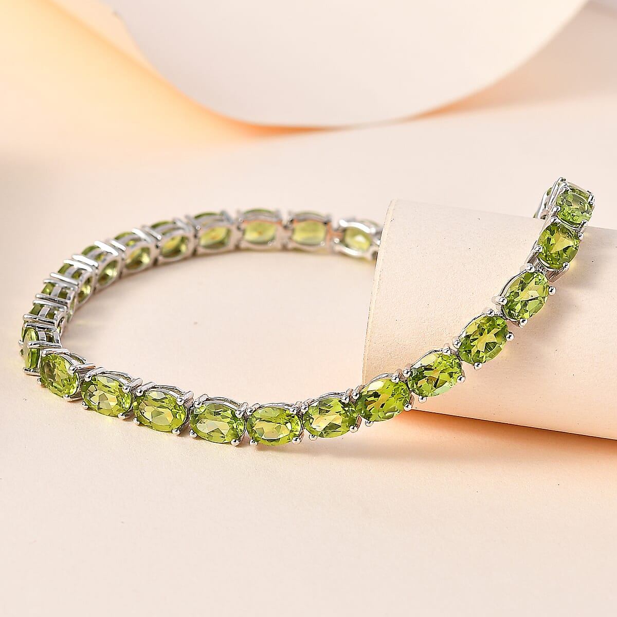 Peridot Tennis Bracelet in Platinum Over Sterling Silver (6.50 In) 15.25 ctw (Del. in 7-10 Days) image number 1