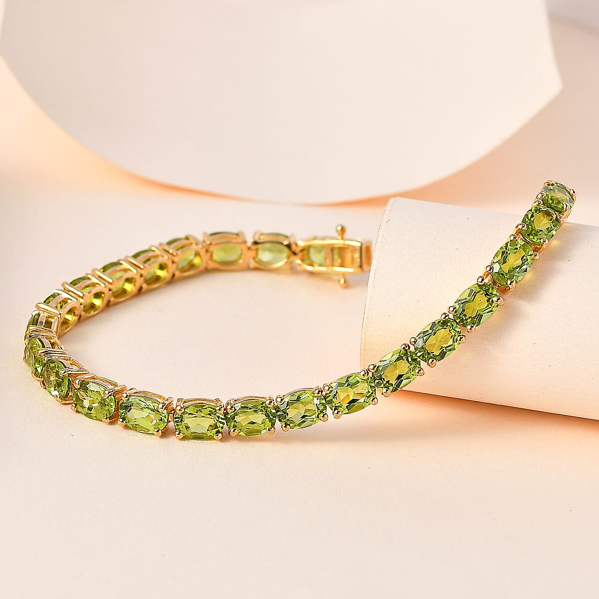 Peridot Tennis Bracelet in Vermeil Yellow Gold Over Sterling Silver (7.50 In) 18.20 ctw image number 1