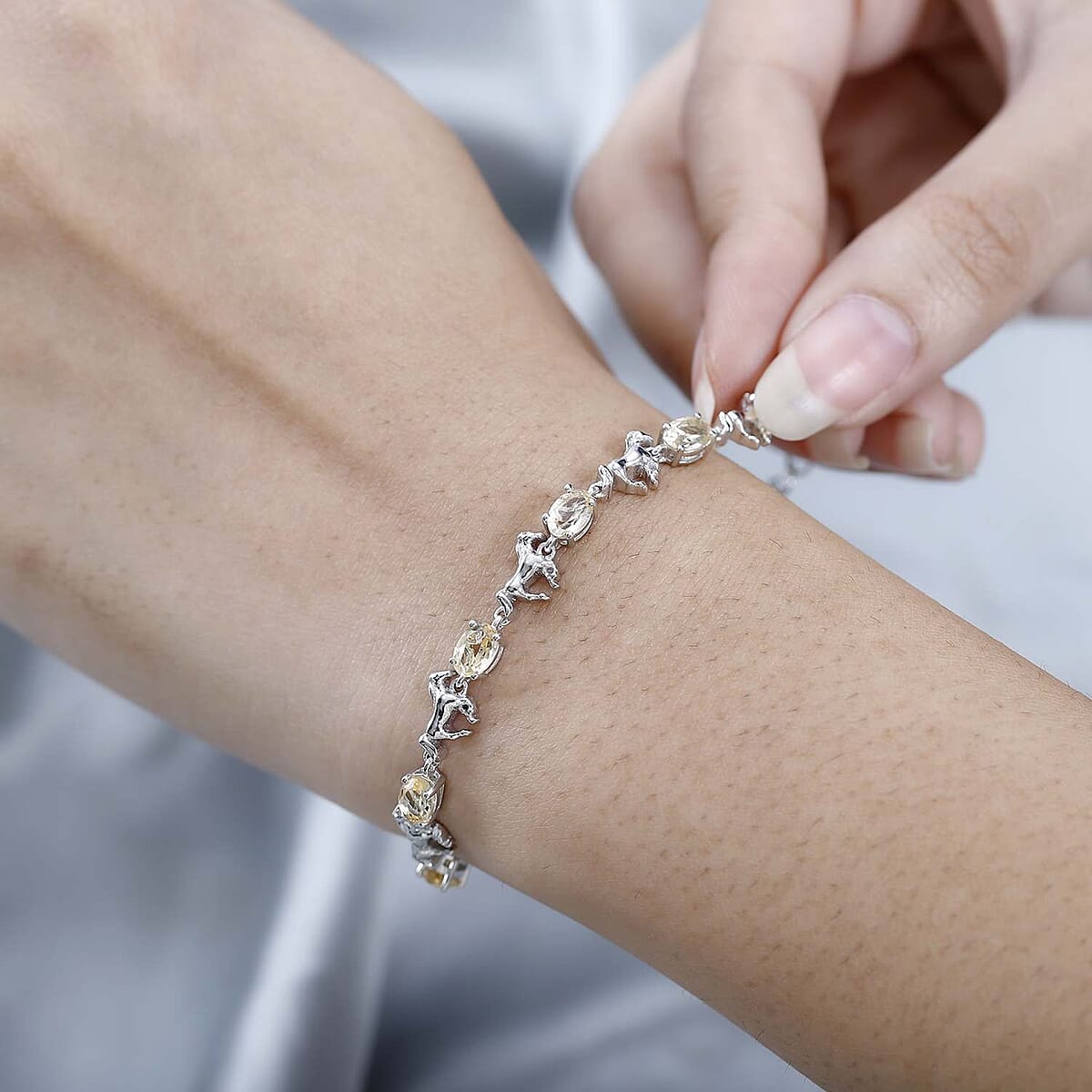 Karis Brazilian Citrine Bracelet in Platinum Bond (6.50-8.0In) 3.40 ctw image number 1