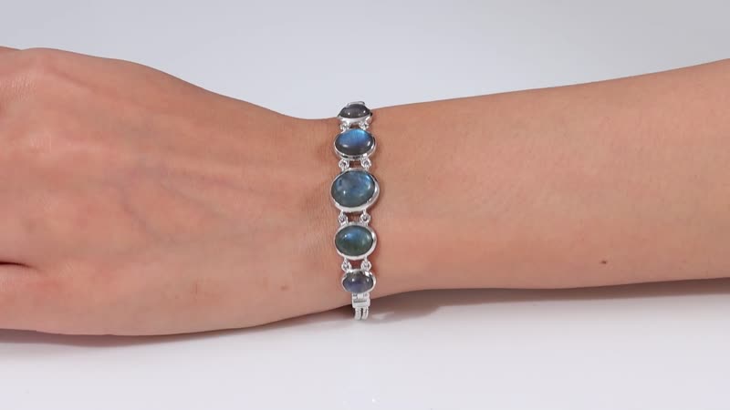 Karis Malagasy Labradorite Bracelet in Platinum Bond (6.50-8.00In) 14.00 ctw