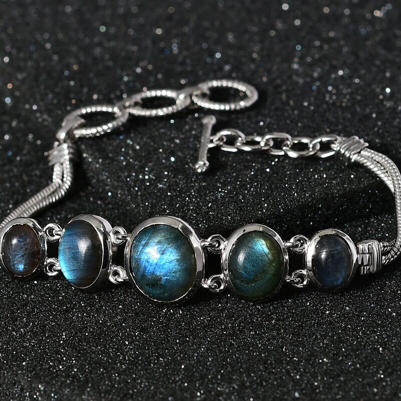 Karis Malagasy Labradorite Bracelet in Platinum Bond (6.50-8.00In) 14.00 ctw
