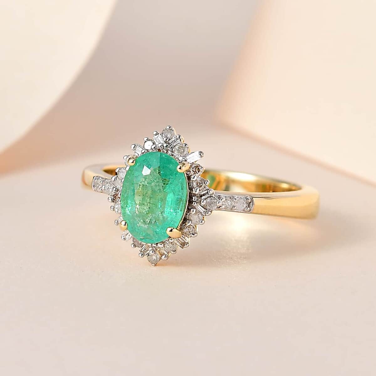 Luxoro 10K Yellow Gold Premium Ethiopian Emerald and G-H I3 Diamond Halo Ring 1.40 ctw image number 1