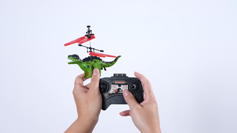 Green R/C Flying Dinosaur with Lights and Remote Control (3xAA Not Include)