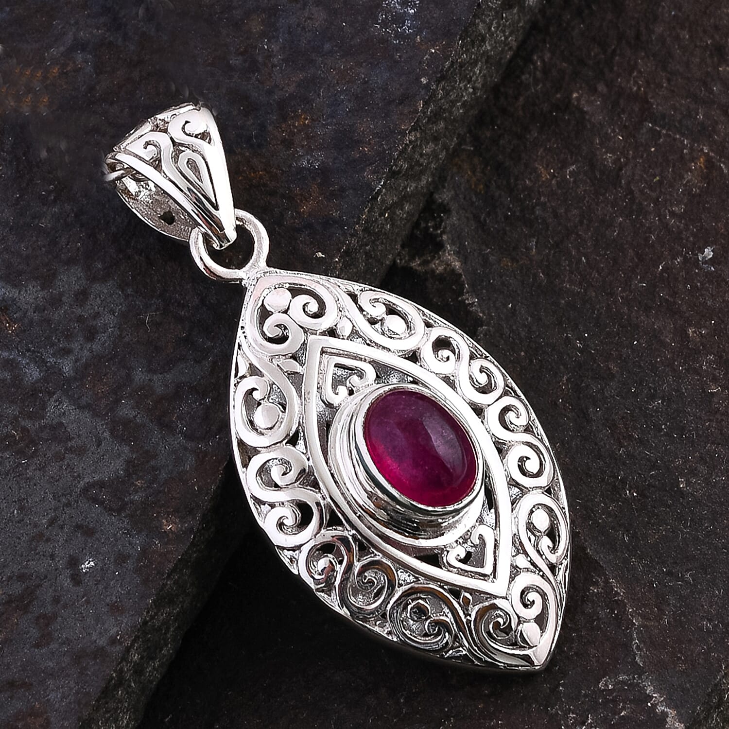 Niassa Ruby (FF) 1.70 ctw Pendant in Sterling Silver