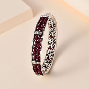Karis Mozambique Garnet Bangle Bracelet in Platinum Bond (6.50 In) 28.00 ctw