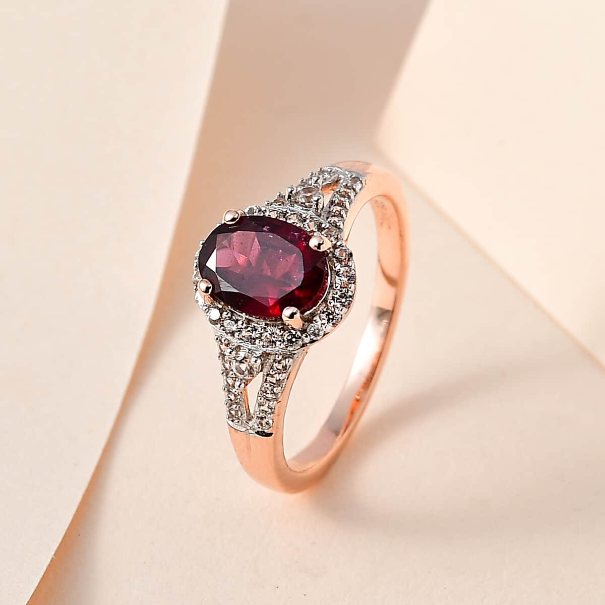 AAA Tanzanian Rhodolite Garnet and White Zircon Split Shank Ring in Vermeil Rose Gold Over Sterling Silver 1.85 ctw image number 1