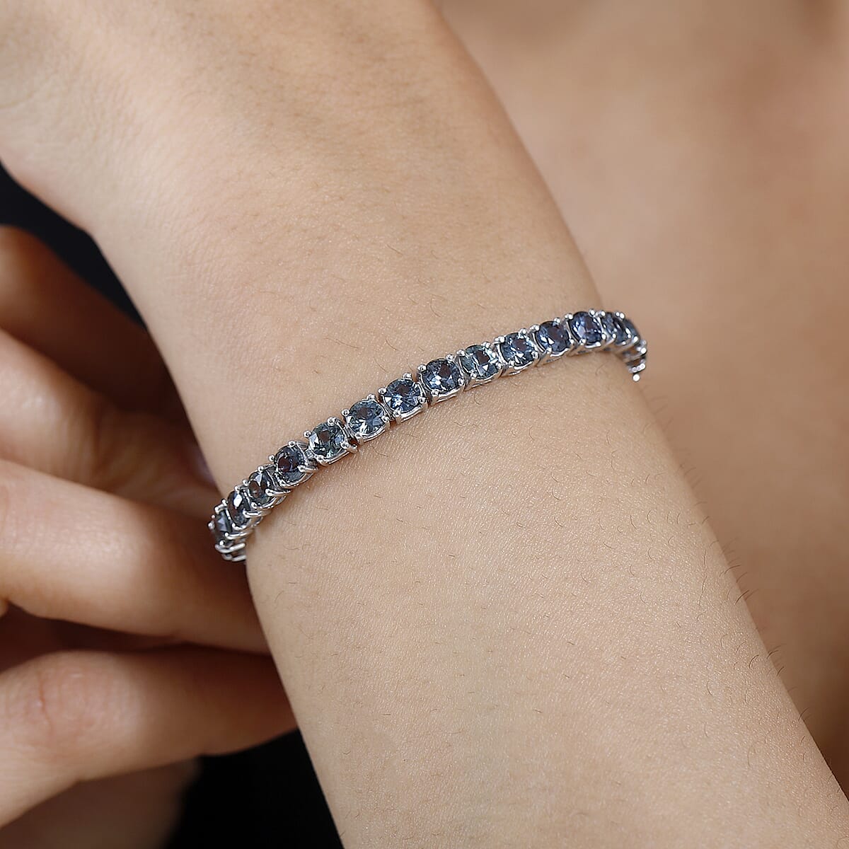 Natural Parti Sapphire Bracelet in Platinum Over Sterling Silver (6.50 In) 14.60 ctw image number 2