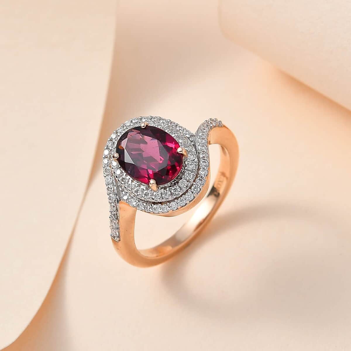 Luxoro 10K Rose Gold AAA Tanzanian Rhodolite Garnet and Moissanite Ring (Size 10.0) 2.35 ctw image number 1