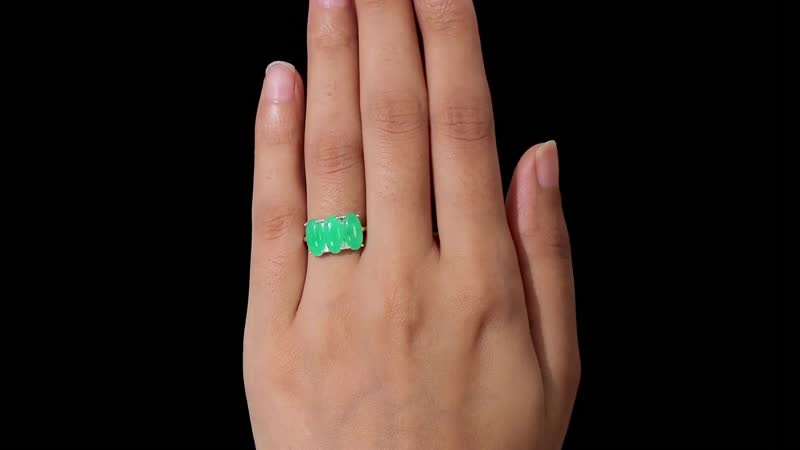Green Jade 3 Stone Ring in Sterling Silver (Size 10.0) 4.35 ctw