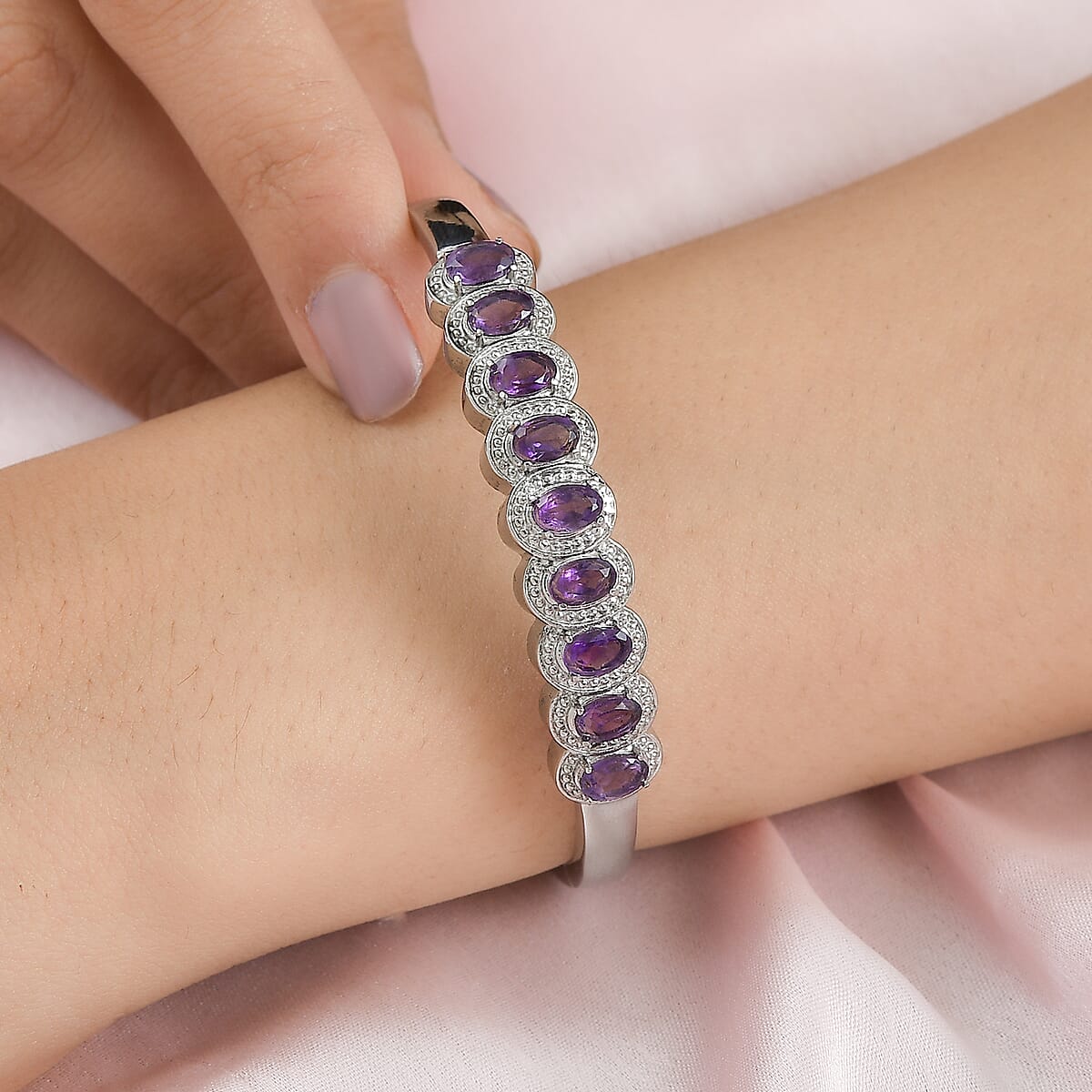 African Amethyst Bangle Bracelet in Stainless Steel (8.00 In) 3.75 ctw image number 2