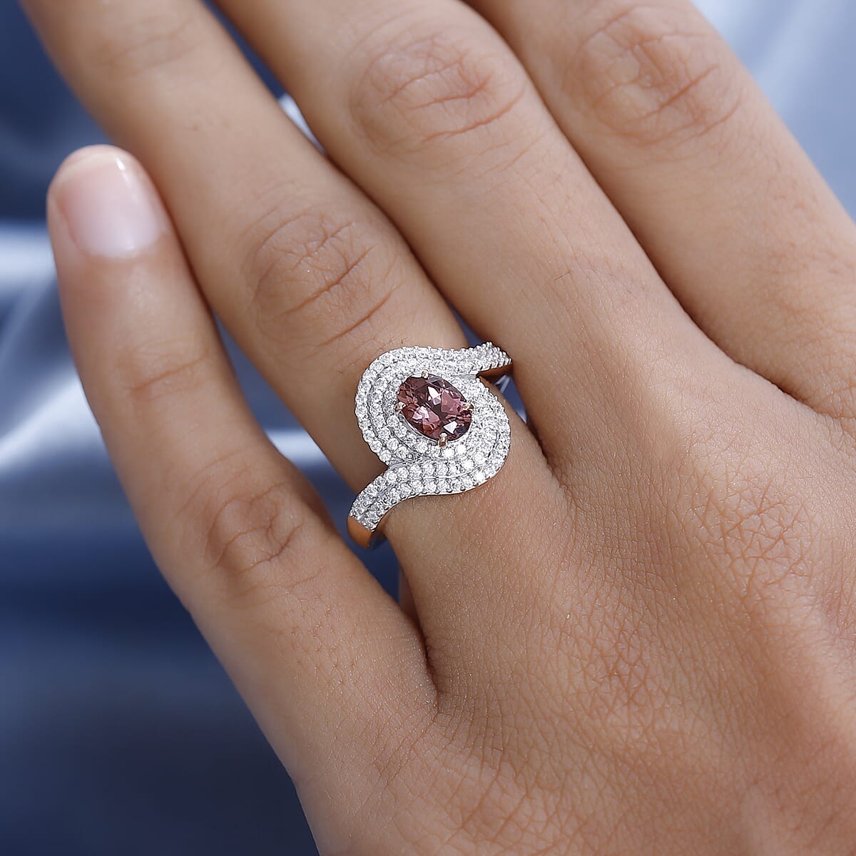 Luxoro 10K Rose Gold AAA Blush Tourmaline and Moissanite Ring (Size 7.0) 1.20 ctw image number 2