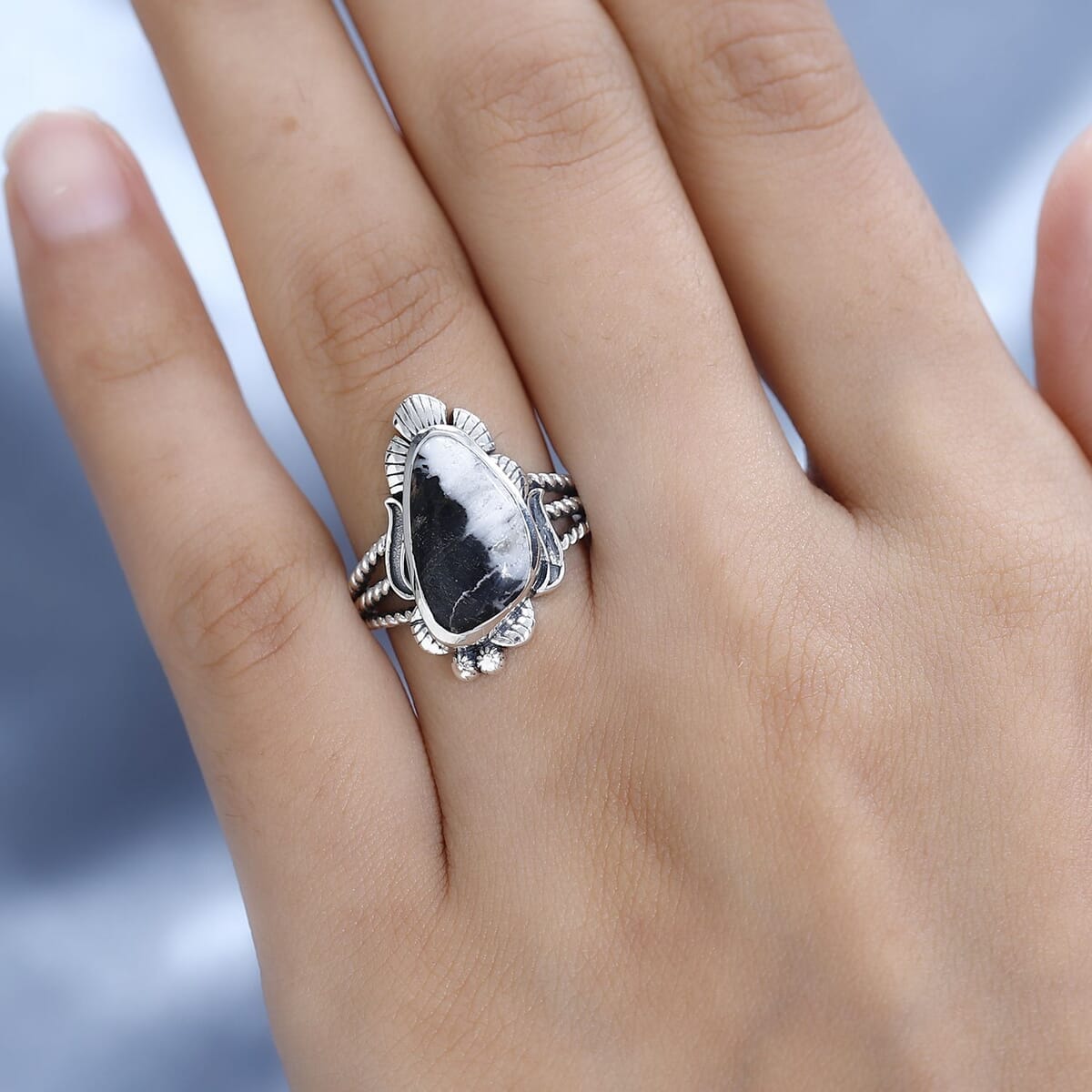 Artisan Crafted White Buffalo Solitaire Ring in Sterling Silver 5.50 ctw image number 2