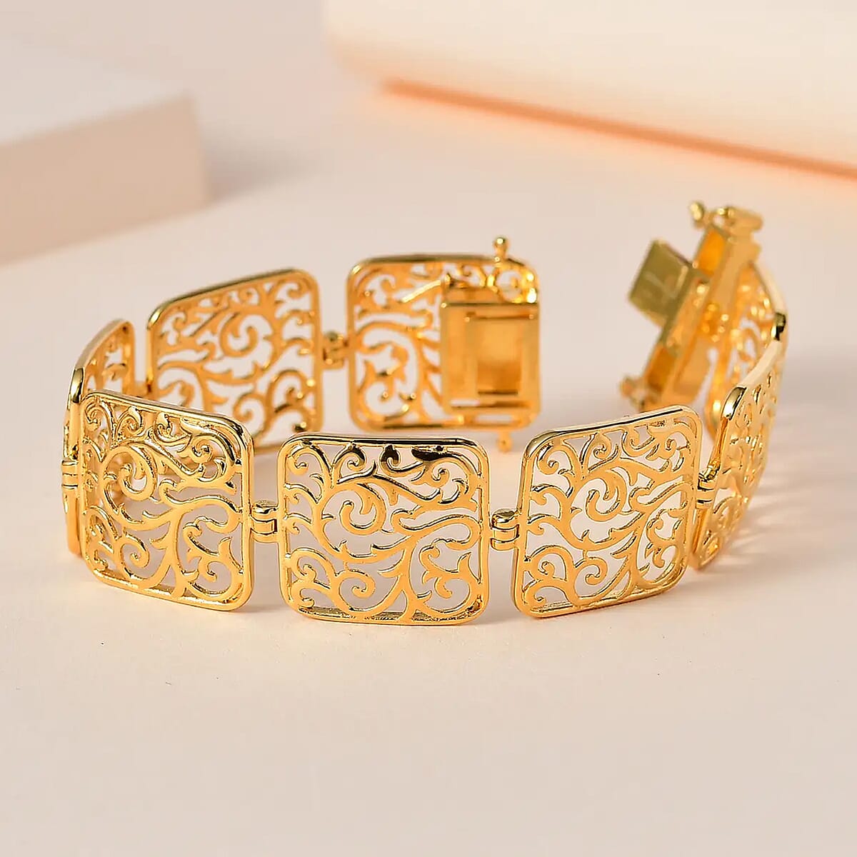 Karis Fancy Bracelet in 18K YG Plated (8.00 In) image number 1