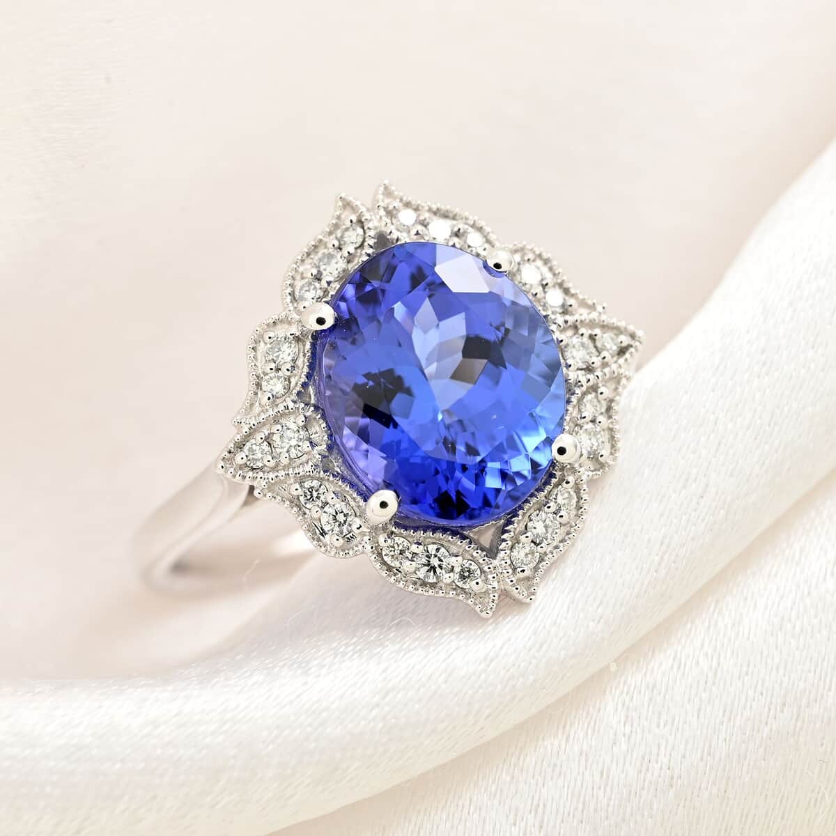 Certified and Appraised Rhapsody 950 Platinum AAAA Tanzanite and E-F VS Diamond Ring (Size 6.0) 6.75 Grams 4.05 ctw image number 1