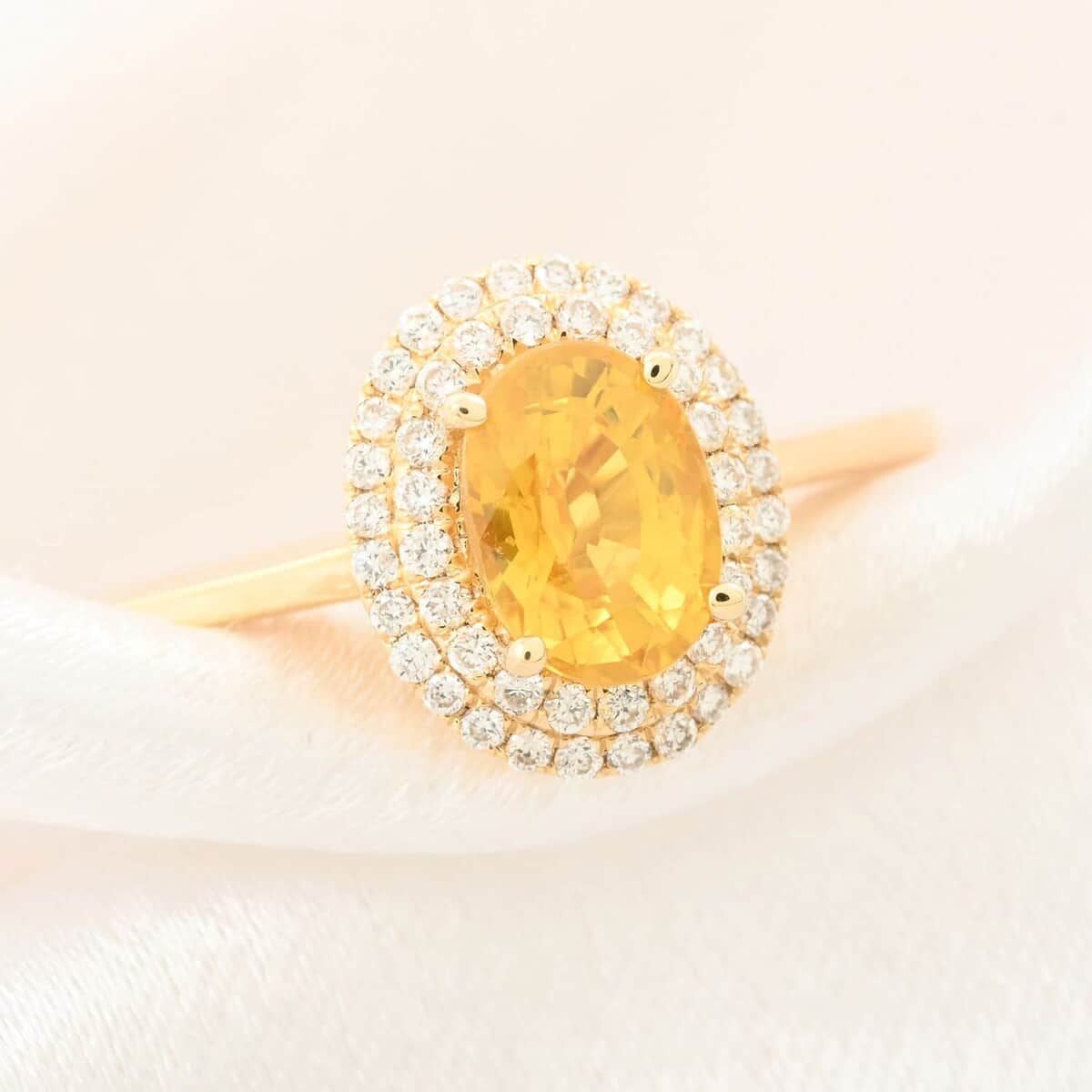 Certified & Appraised Iliana 18K Yellow Gold AAA Yellow Sapphire and G-H SI Diamond Double Halo Ring Size 9.0) 1.25 ctw 1.25 ctw image number 1