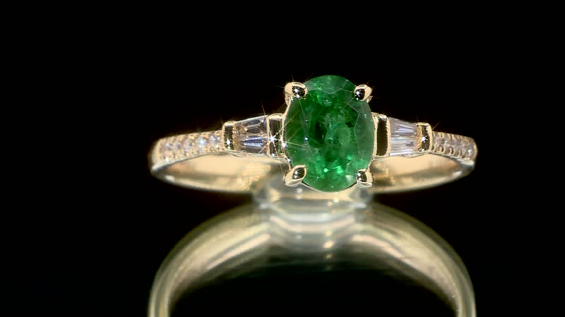 Certified & Appraised Iliana 18K Yellow Gold AAA Kagem Zambian Emerald and G-H SI Diamond Ring 1.35 ctw